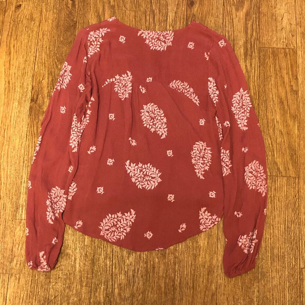 Mossimo Supply Co. Red White Floral Faux Wrap Long Sleeve Blouse Size XS - Picture 7 of 10